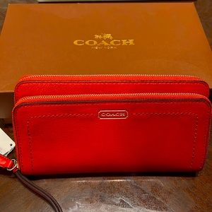COACH wallet orange NWT with box
